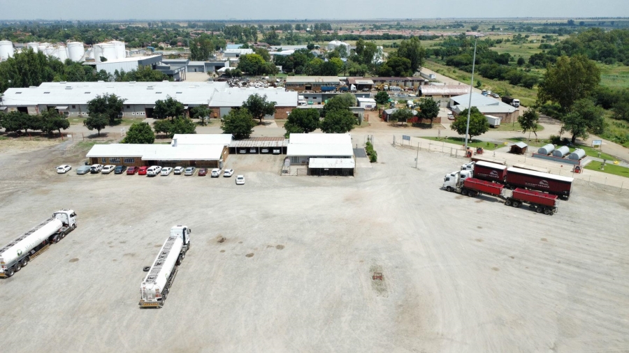 Commercial Property for Sale in Klerksdorp Industrial North West